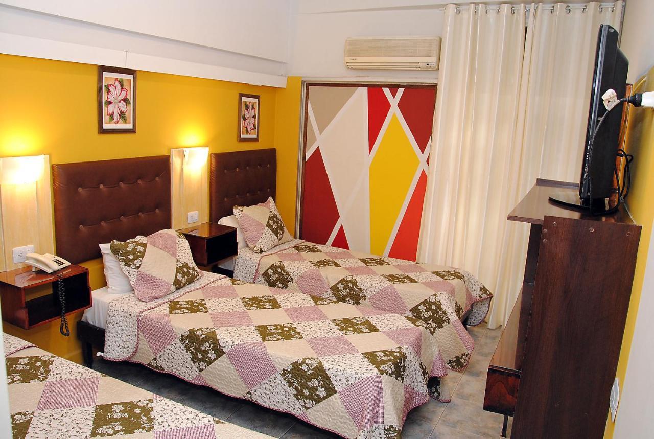 Hotel Inti Huasi Сан-Фернандо-дель-Валье-де-Катамарка Экстерьер фото